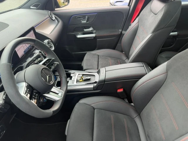 Mercedes-Benz GLA * AMG 35 * CARFAX * , снимка 5 - Автомобили и джипове - 56010453