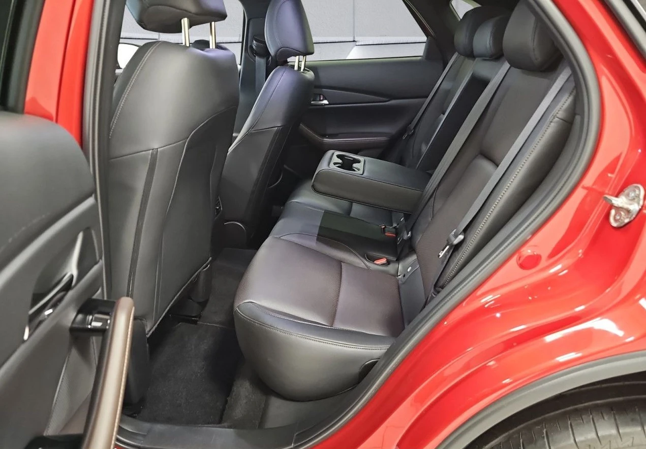 Mazda CX-30 SKY-X AWD AT ACC AHK MATRIX BOSE LEDER 60 000 KM - изображение 6