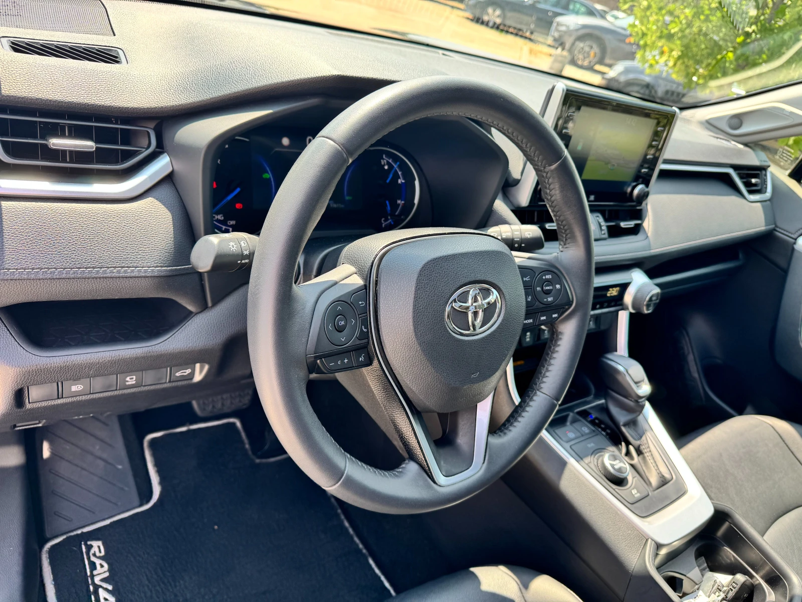Toyota Rav4 2.5h 93000км.222к.с FULL 4х4 Гаранция 360 JBL 2021 - изображение 8