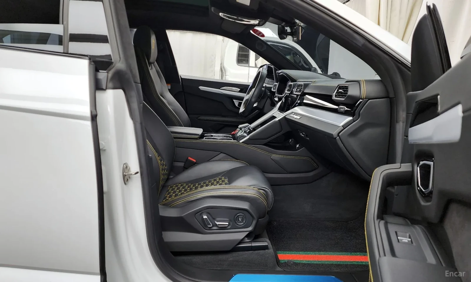 Lamborghini Urus 4.0 V8, снимка 15 - Автомобили и джипове - 54275913