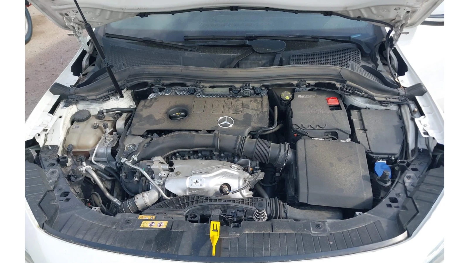 Mercedes-Benz GLA 250, снимка 11 - Автомобили и джипове - 54413531