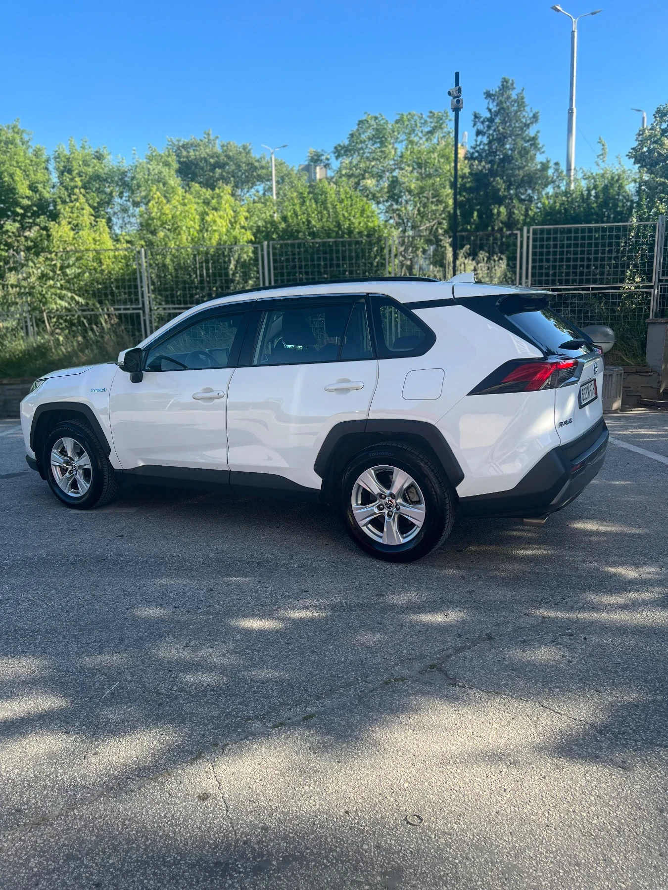 Toyota Rav4 2.5 Hybrid 218к.с , снимка 2 - Автомобили и джипове - 54757416