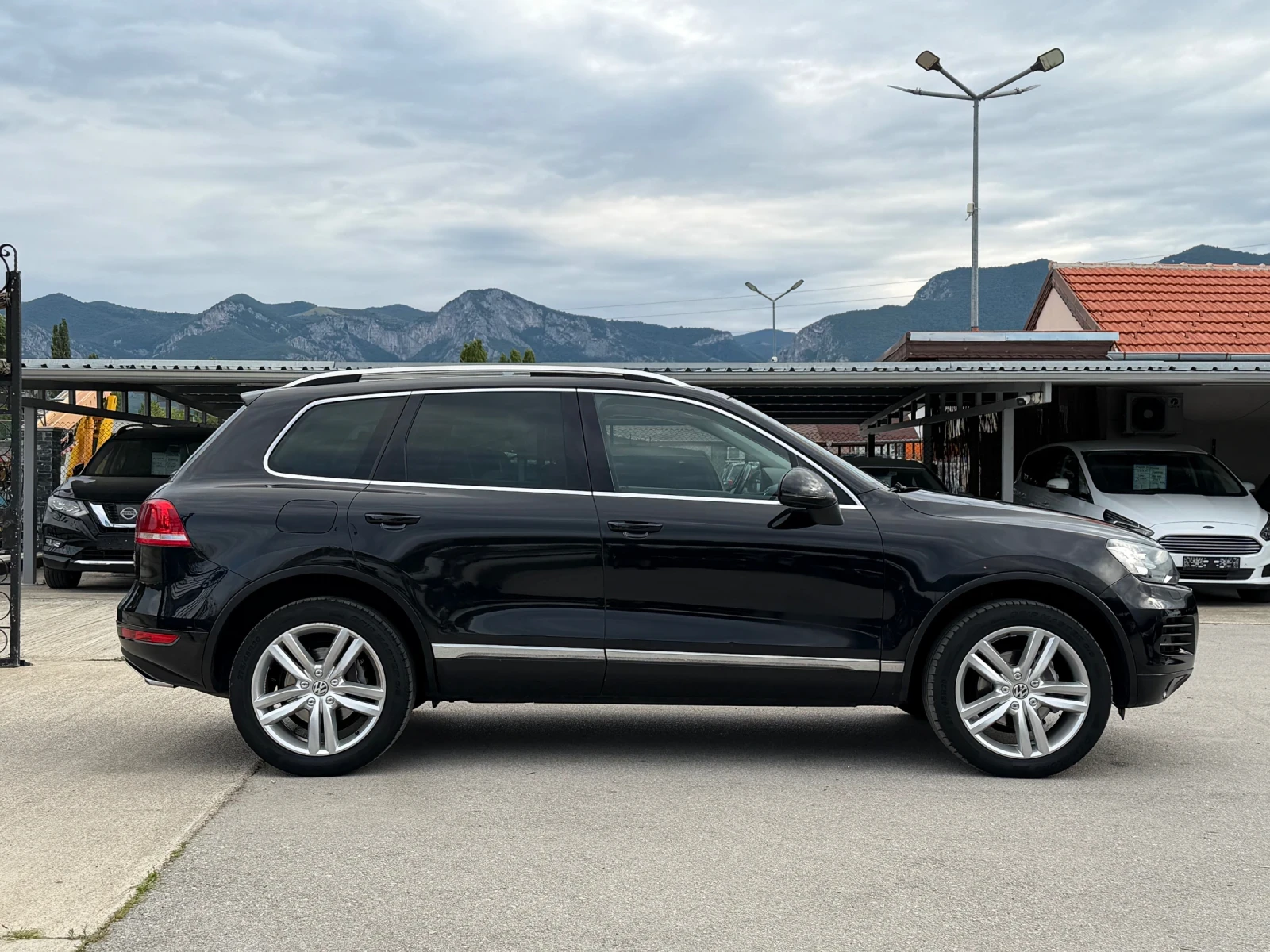 VW Touareg 3.0TDI ИТАЛИЯ ПАНОРАМА, снимка 5 - Автомобили и джипове - 55451586