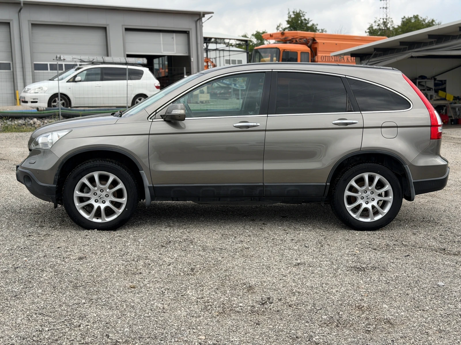 Honda Cr-v 2.2 CTDI Executive, снимка 6 - Автомобили и джипове - 55842714
