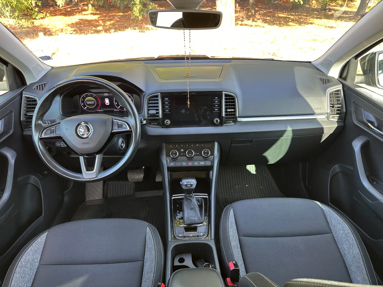 Skoda Karoq 2.0TDI 4x4. 190кс, снимка 8 - Автомобили и джипове - 55922494