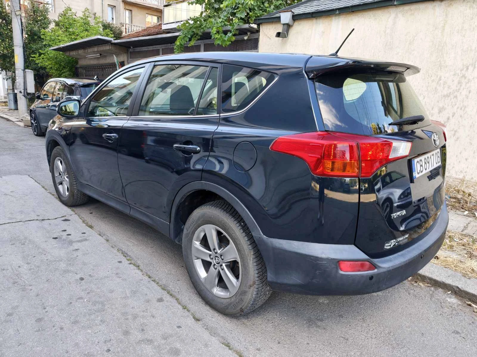 Toyota Rav4 2.0 D-4D Active, снимка 2 - Автомобили и джипове - 56059141