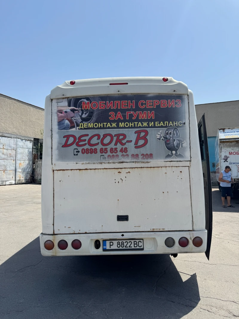 Isuzu Midi Royal 27, снимка 4 - Бусове и автобуси - 52344629