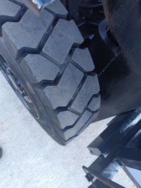 Мотокар Yale ДИЗЕЛ 2 ТОНА ИЗРАВНИТЕЛ, снимка 6