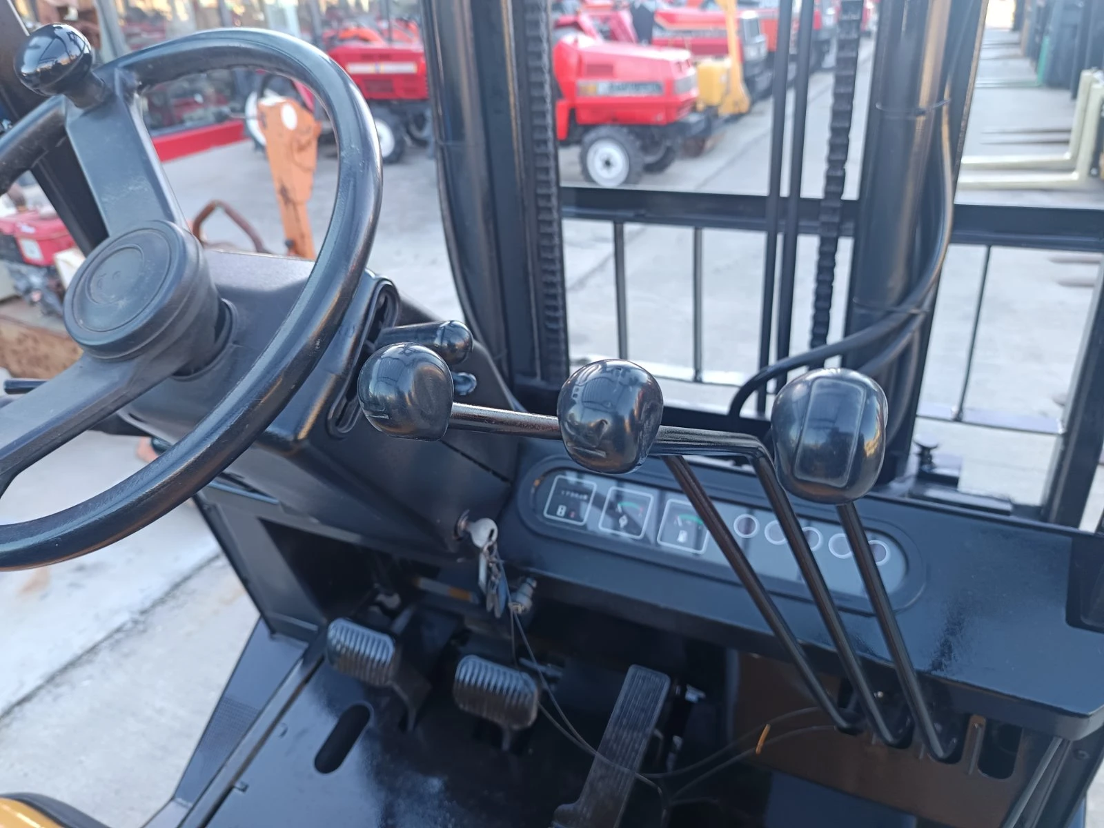  Yale  2   | Mobile.bg   4