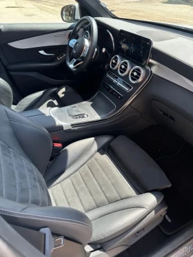 Mercedes-Benz GLC 200 AMG/DISTRONIC/BLIND SPOT/ПАНОРАМА/ПОДРЕВ/FULL, снимка 10