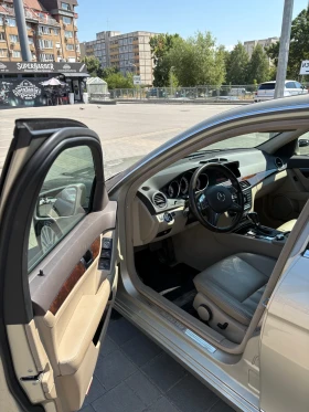 Обява за продажба на Mercedes-Benz C 180 ~17 500 лв. - изображение 5