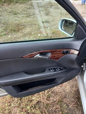 Mercedes-Benz E 200 Compressor , снимка 9