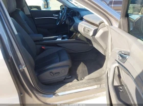 Audi E-Tron Premium Quattro - 19000 € / 37160.77 лв. - 61365278 5