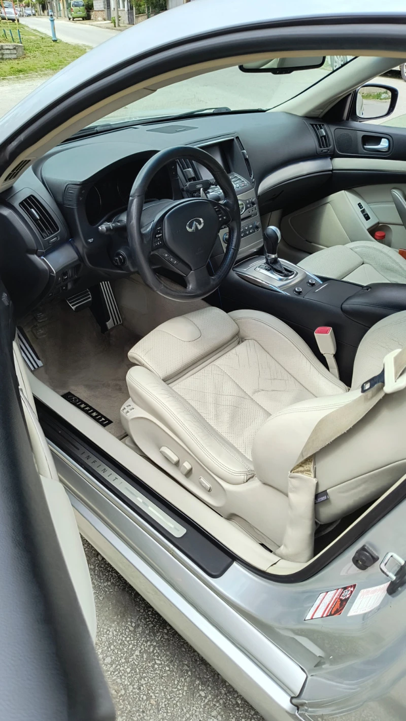 Infiniti G37, снимка 6 - Автомобили и джипове - 47515861