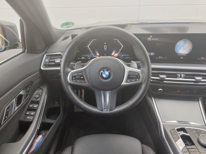 BMW 330 d xDrive Touring = M-Sport= Distronic Гаранция, снимка 6 - Автомобили и джипове - 45765456
