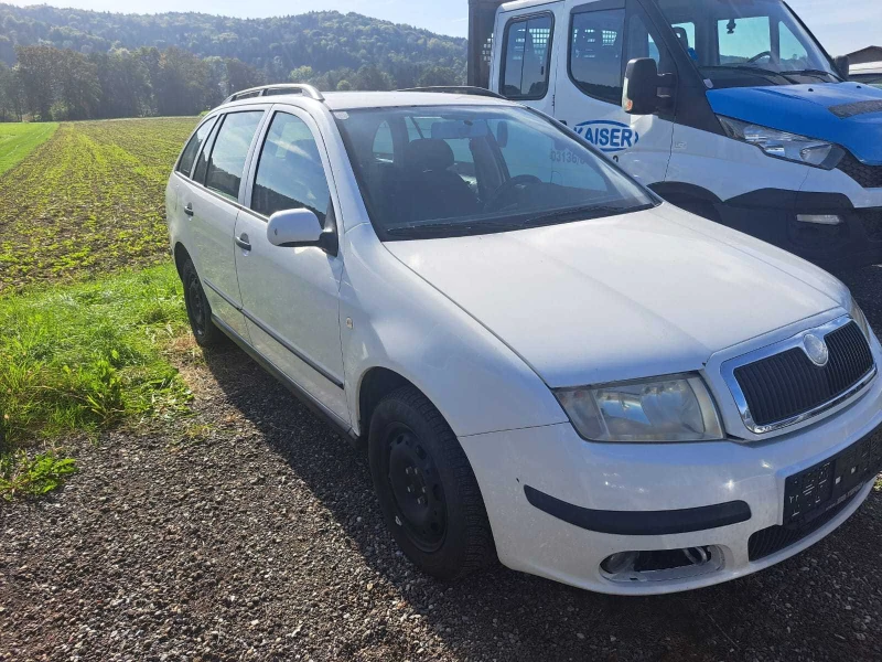 Skoda Fabia, снимка 3 - Автомобили и джипове - 46970085