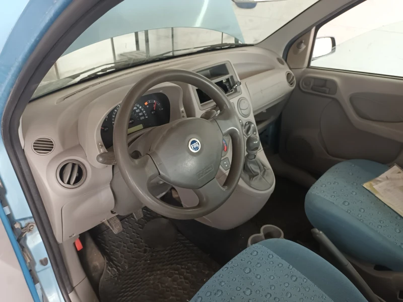 Fiat Panda 1.1 I, снимка 9 - Автомобили и джипове - 47651779