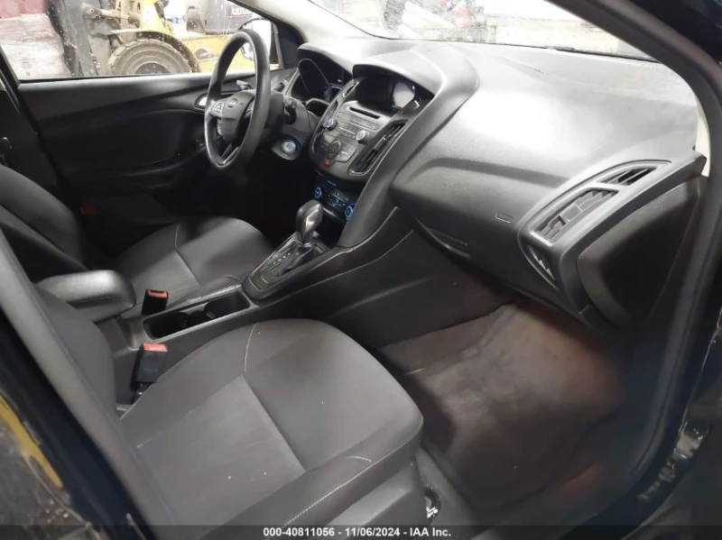 Ford Focus 2.0L I-4 DI, DOHC, VVT, 159HP Front Wheel Drive, снимка 10 - Автомобили и джипове - 48458753