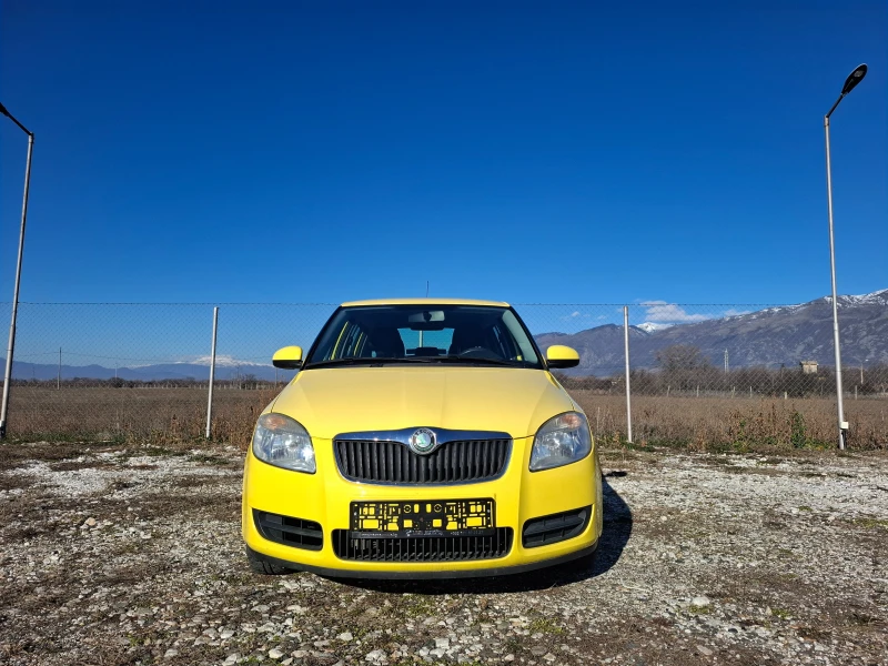 Skoda Fabia Германия КЛИМАТИК, снимка 2 - Автомобили и джипове - 48625592