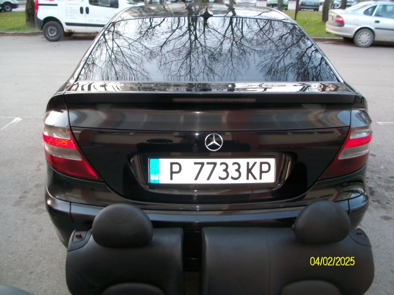 Mercedes-Benz C 220, снимка 10 - Автомобили и джипове - 48984856