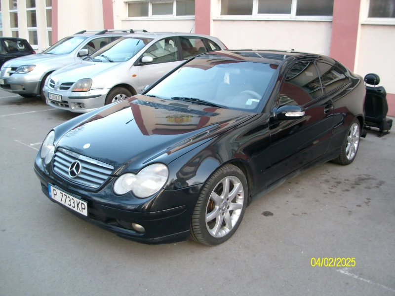 Mercedes-Benz C 220, снимка 2 - Автомобили и джипове - 48984856