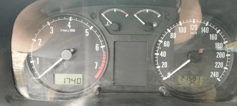 Skoda Octavia 1U комби 1.6. Газ/бензин, снимка 7 - Автомобили и джипове - 52500910