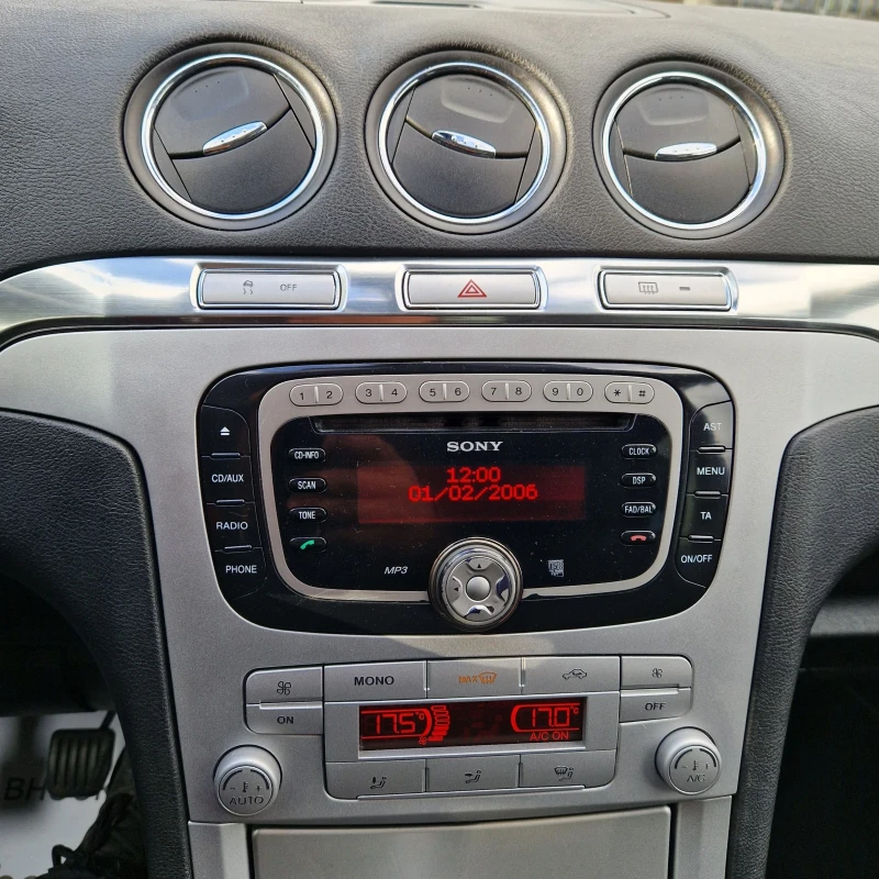 Ford S-Max 2.0 TDCI 140к.с, снимка 9 - Автомобили и джипове - 51943650