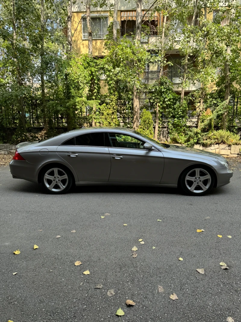 Mercedes-Benz CLS 320, снимка 5 - Автомобили и джипове - 52626972