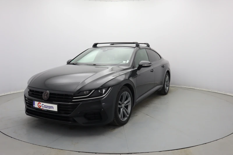VW Arteon R Line / 2.0 / DISTRONIC /   
