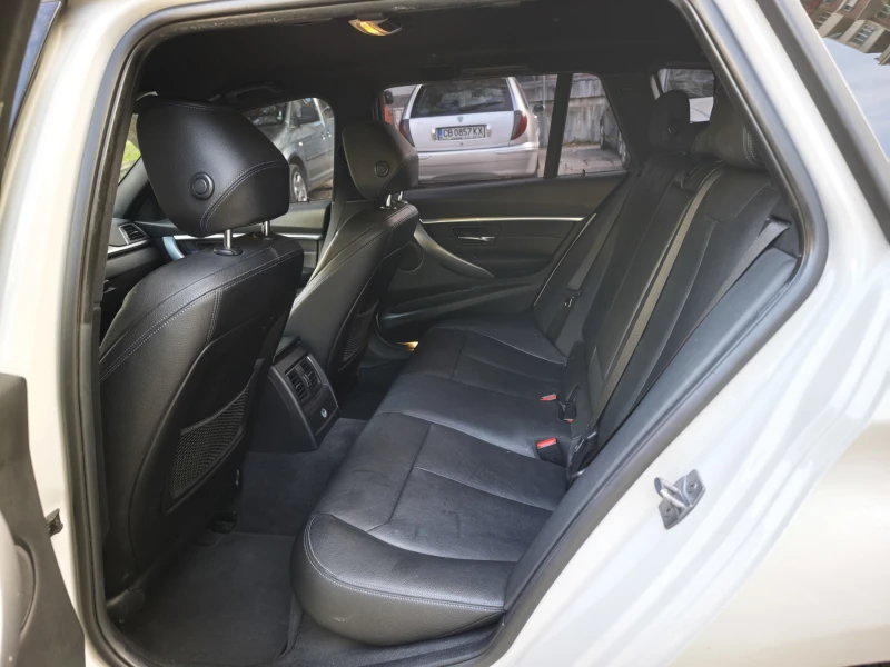 BMW 320 M-PACK, XDRIVE, снимка 9 - Автомобили и джипове - 52331626