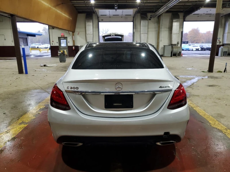 Mercedes-Benz C 300 4MATIC * NAVI * LED * CAMERA * BURMESTER * ПОДГРЕВ, снимка 6 - Автомобили и джипове - 52936391
