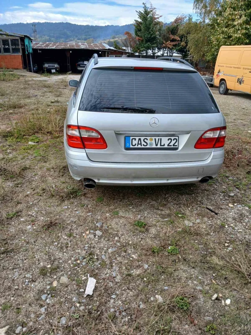 Mercedes-Benz E 200 Compressor , снимка 2 - Автомобили и джипове - 52912626