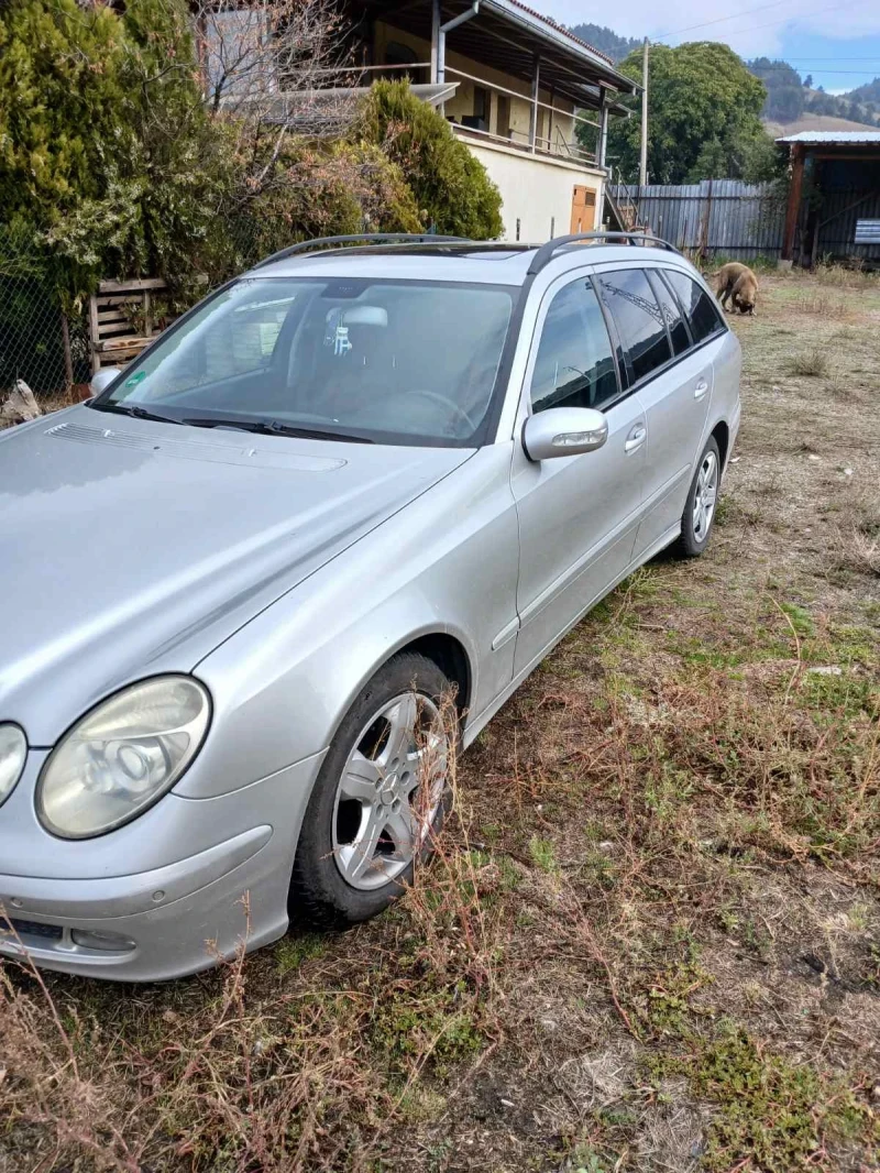 Mercedes-Benz E 200 Compressor , снимка 4 - Автомобили и джипове - 52912626