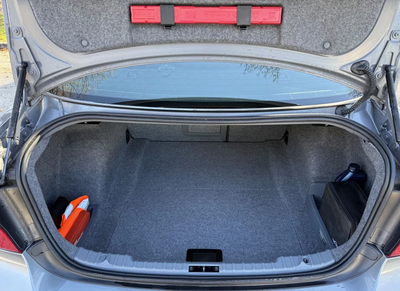 BMW 325 3.0i Facelift Xdrive, снимка 9 - Автомобили и джипове - 53012154