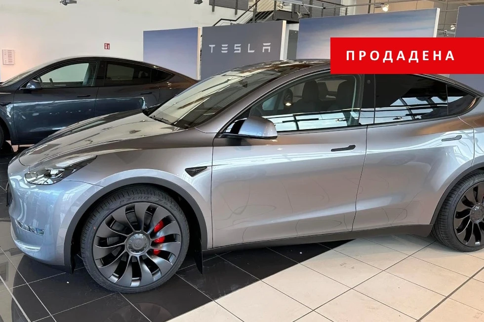 Tesla Model Y Performance - ПРОДАДЕНA.., снимка 1