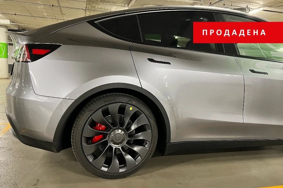 Tesla Model Y Performance - ПРОДАДЕНA.. - изображение 4