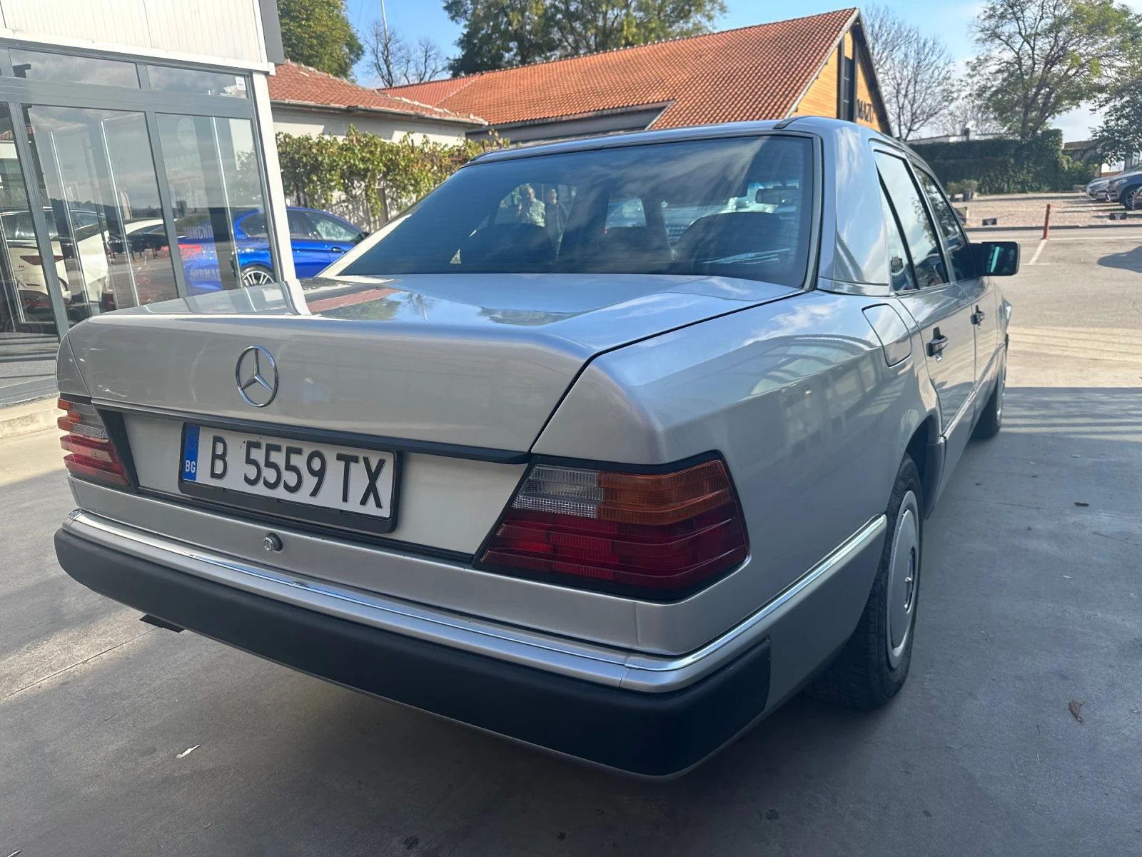 Mercedes-Benz 124 300д - изображение 3