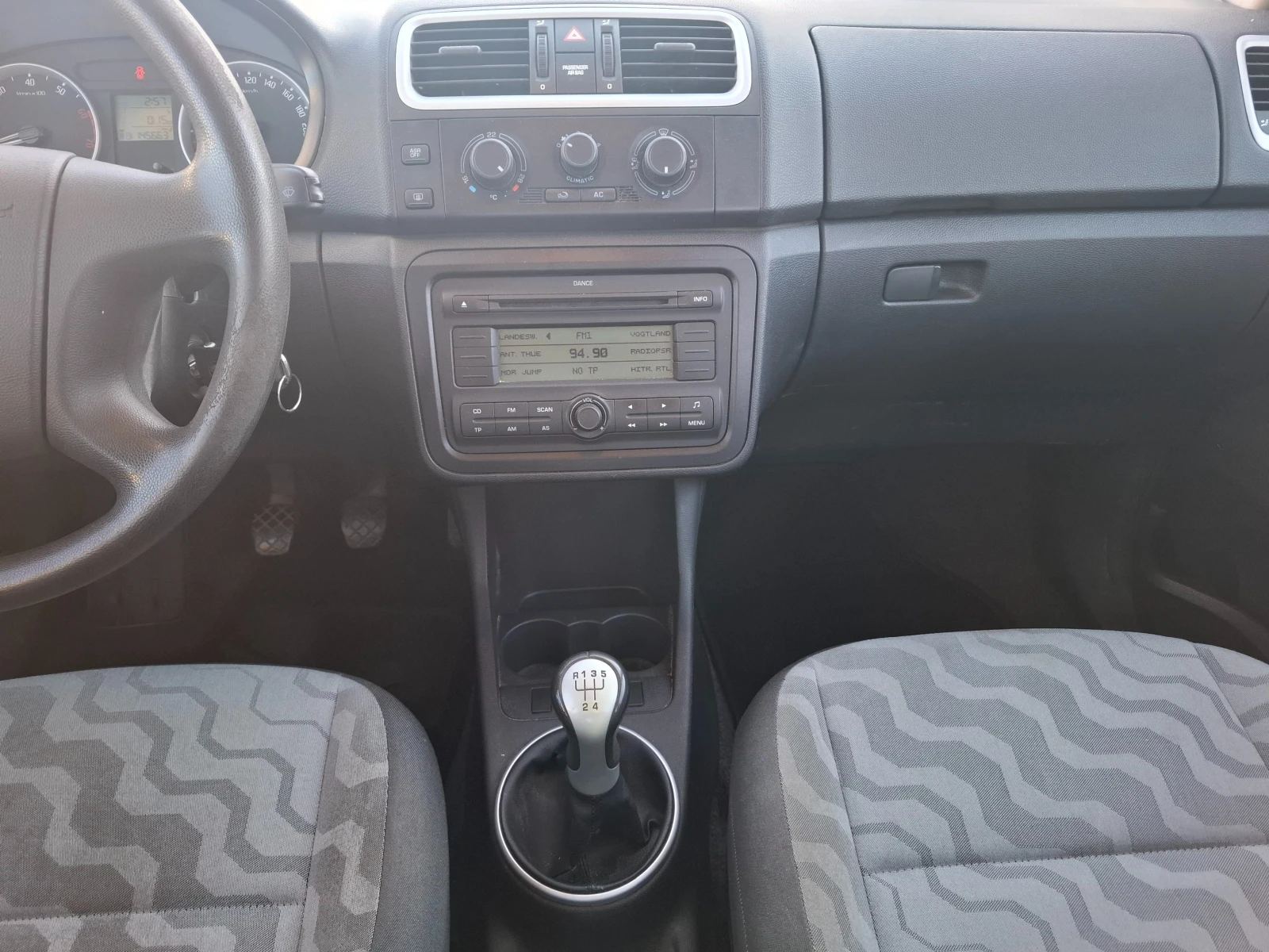 Skoda Fabia Германия КЛИМАТИК | Mobile.bg — изображение 13