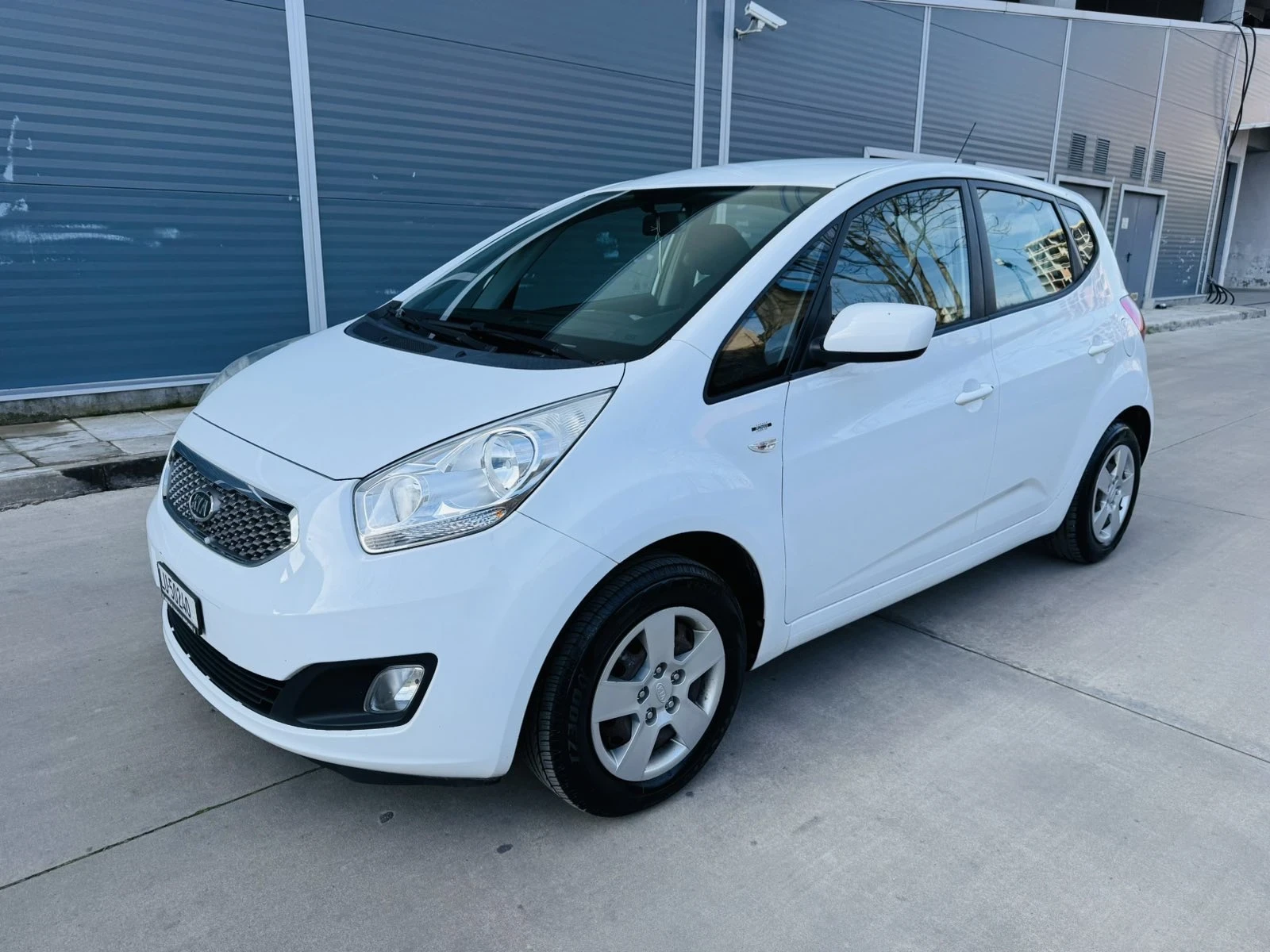 Kia Venga 1.6i Swiss - изображение 2