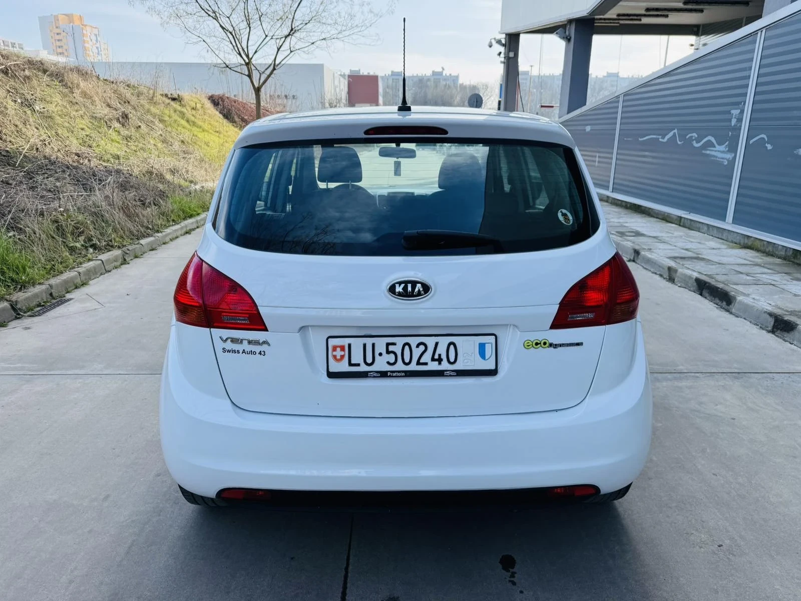 Kia Venga 1.6i Swiss - изображение 7