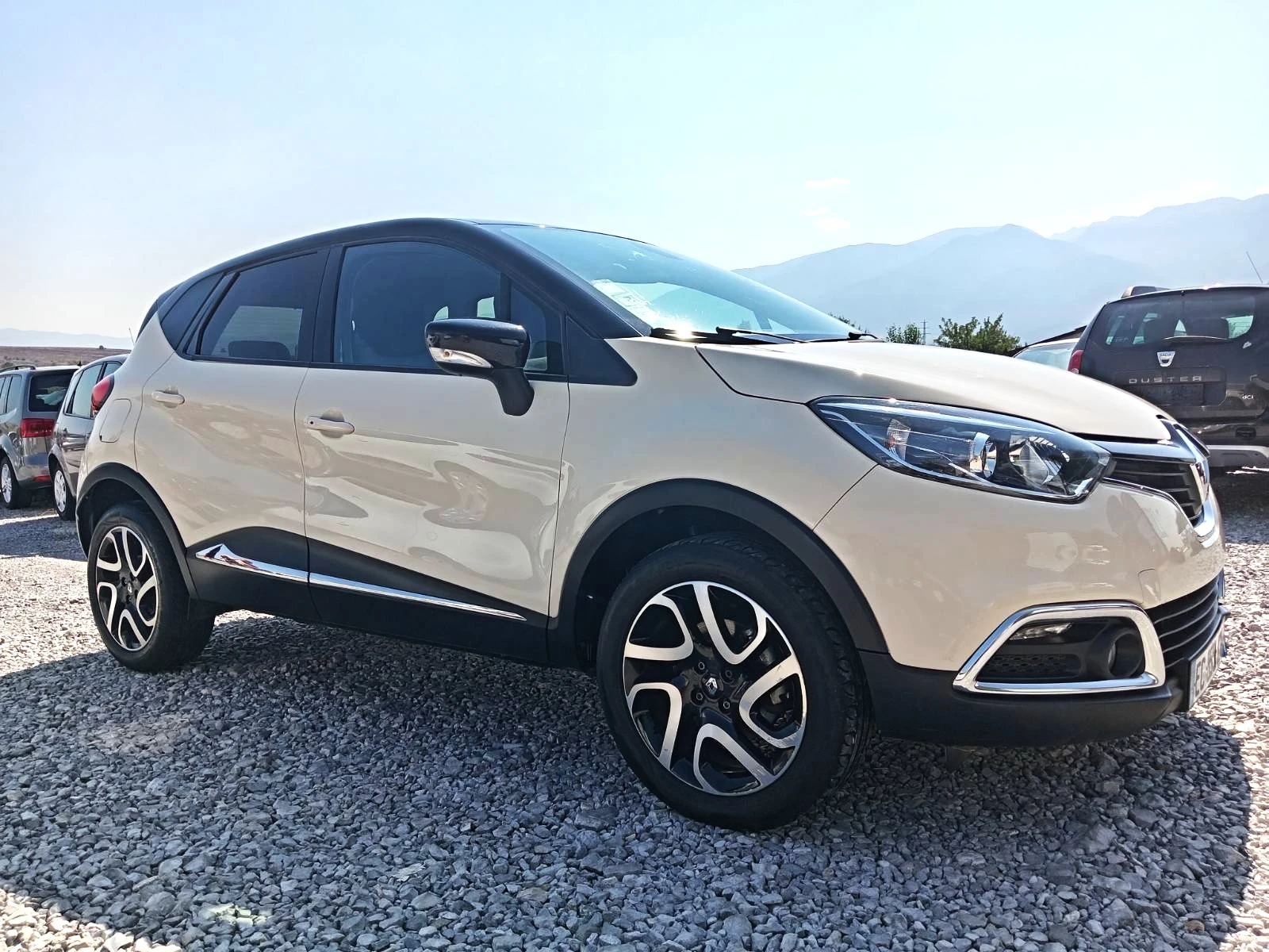 Renault Captur INTENS AUTOMATIC - изображение 3