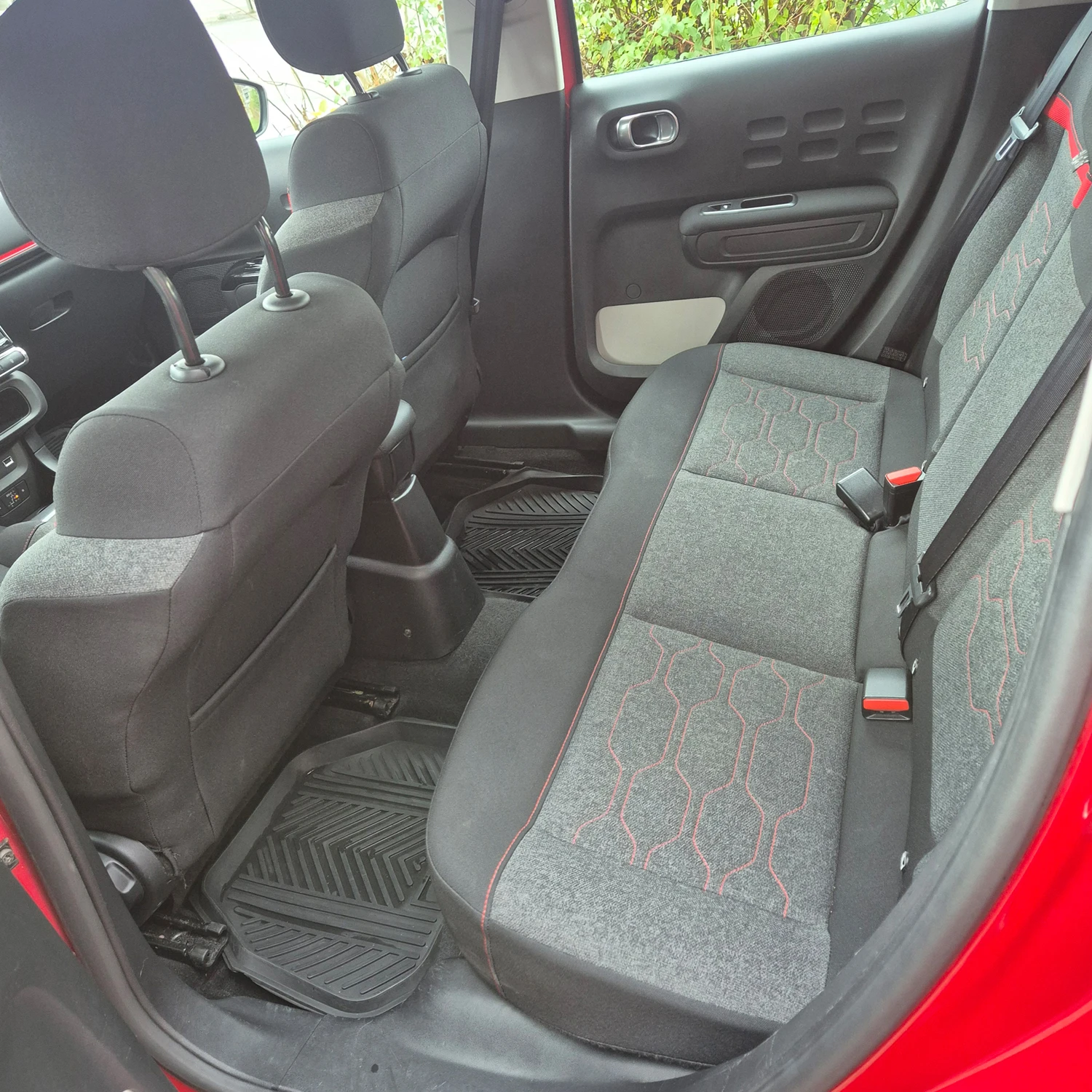 Citroen C3  PureTech 110 S&S EAT6 Shine  Автоматик - изображение 8