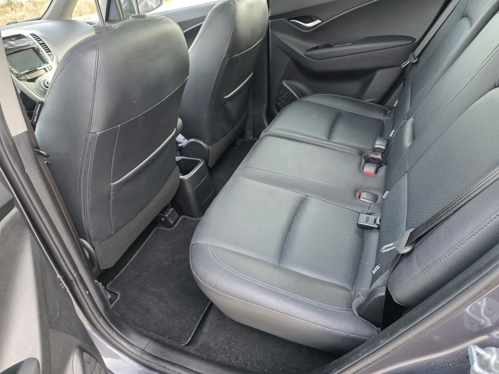 Hyundai Ix20 1.6i AUTOMATIC swiss edition  | Mobile.bg � ����������� 10