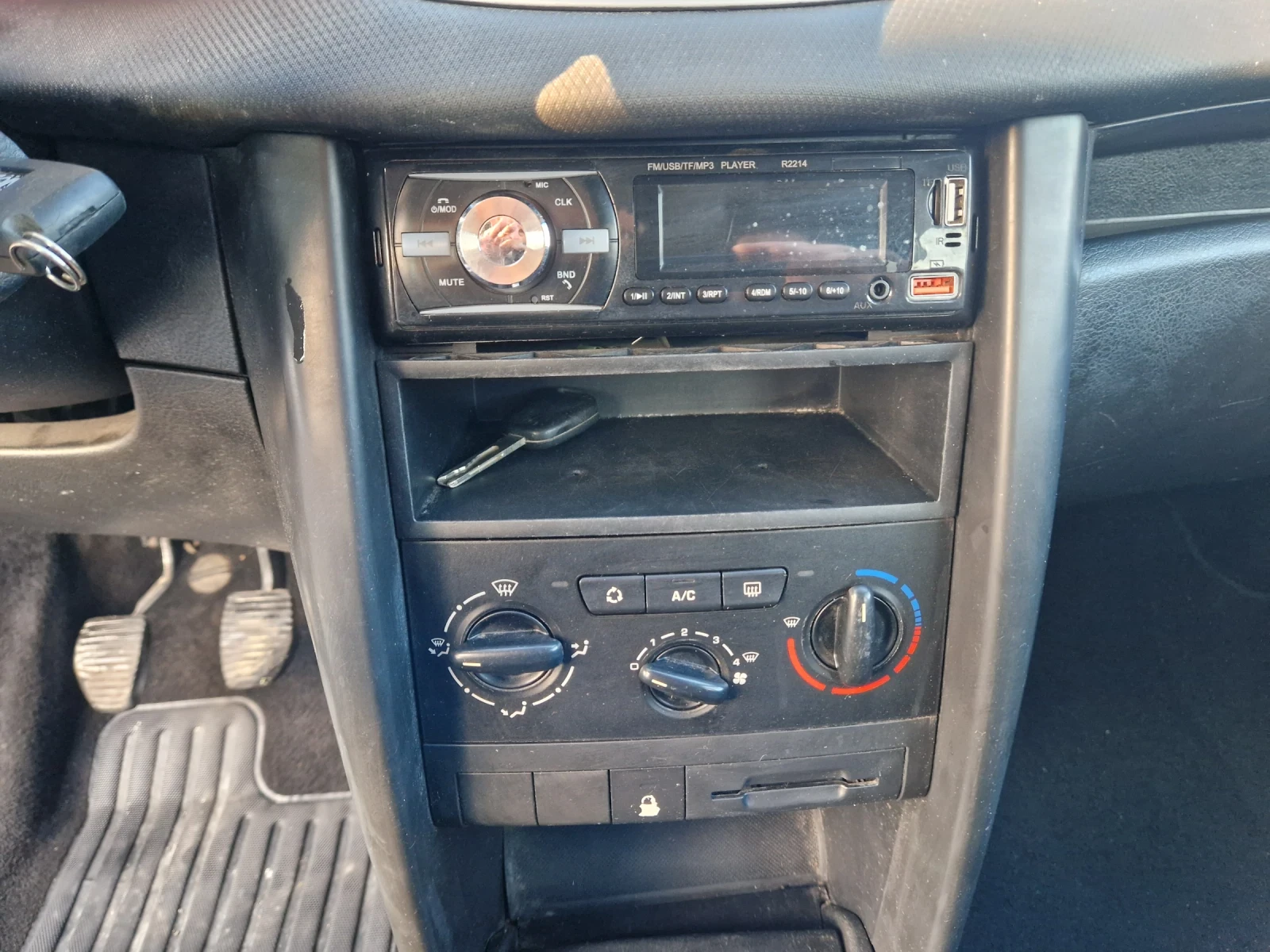 Peugeot 207 1.4HDI, 68��, 08�, 5��, ������  | Mobile.bg � ����������� 16