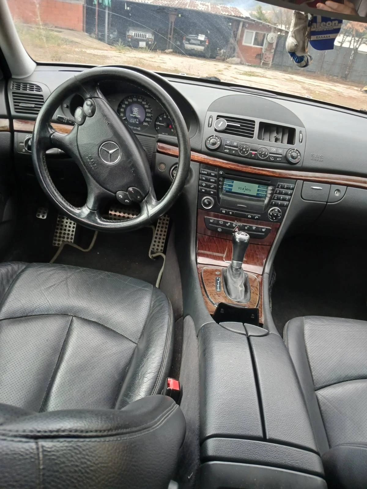 Mercedes-Benz E 200 Compressor  - изображение 8