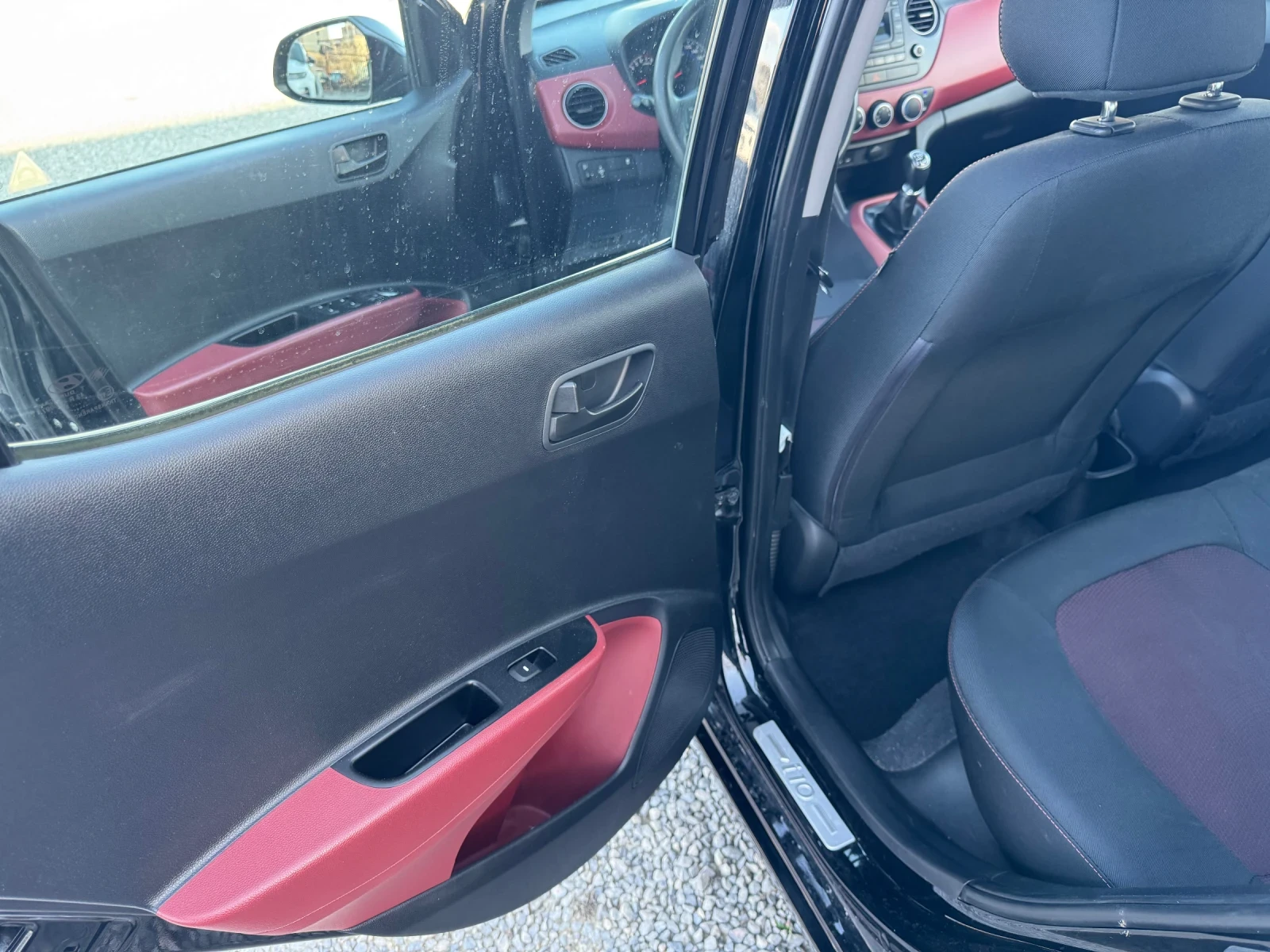 Hyundai I10 1.0i / 67ps / 2019г., снимка 8 - Автомобили и джипове - 53844150