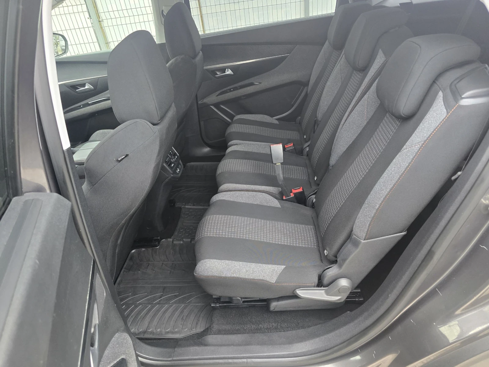 Peugeot 5008 1.6 HDI 7 SEATS | Mobile.bg � ����������� 12