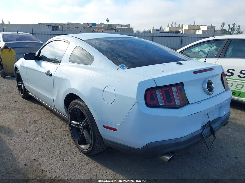 Ford Mustang Gt Premium, снимка 3 - Автомобили и джипове - 54002292