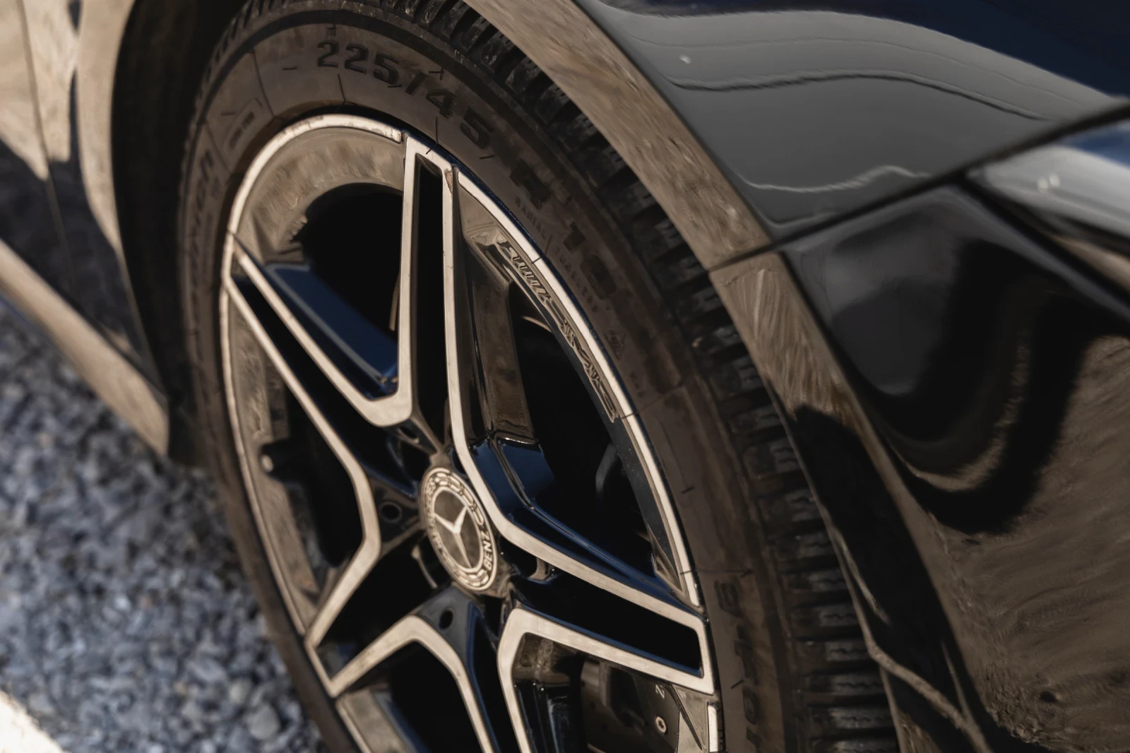 Mercedes-Benz A 250 AMG line 4matic, снимка 5 - Автомобили и джипове - 54170429