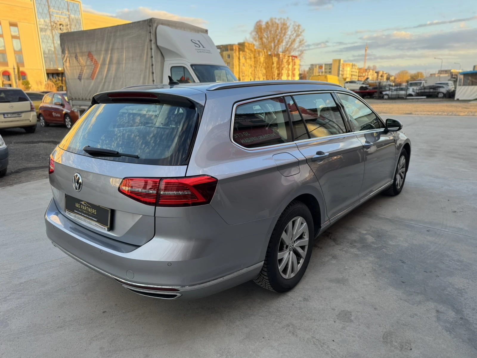 VW Passat 2.0 TDI 4Motion Highline, снимка 4 - Автомобили и джипове - 54175176